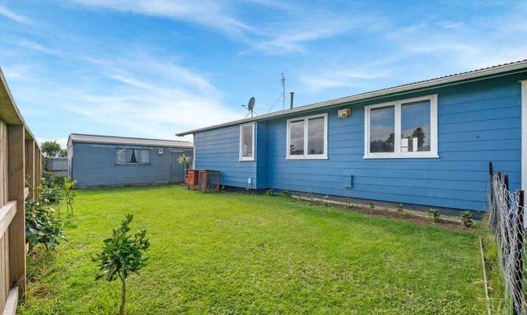 74 Cranmere Crescent Mangere East_11