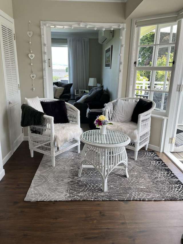 Short term Executive furnished 2 bedroom, 2 bathroom with great views