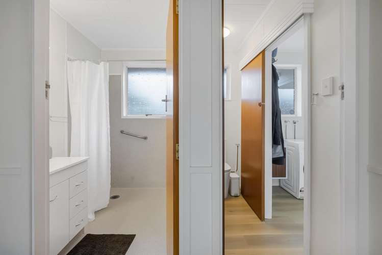 3b Bideford Street Brooklands_13