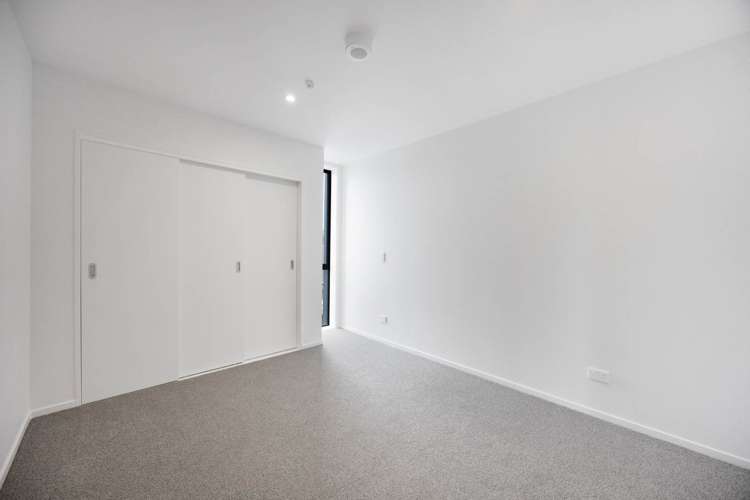 1/16 Treasure Lane Te Atatu South_8