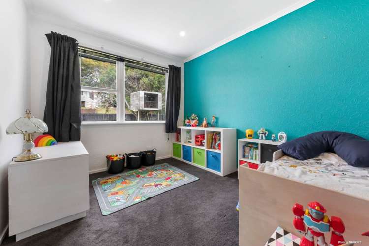 10 Lucinda Place Glen Eden_11