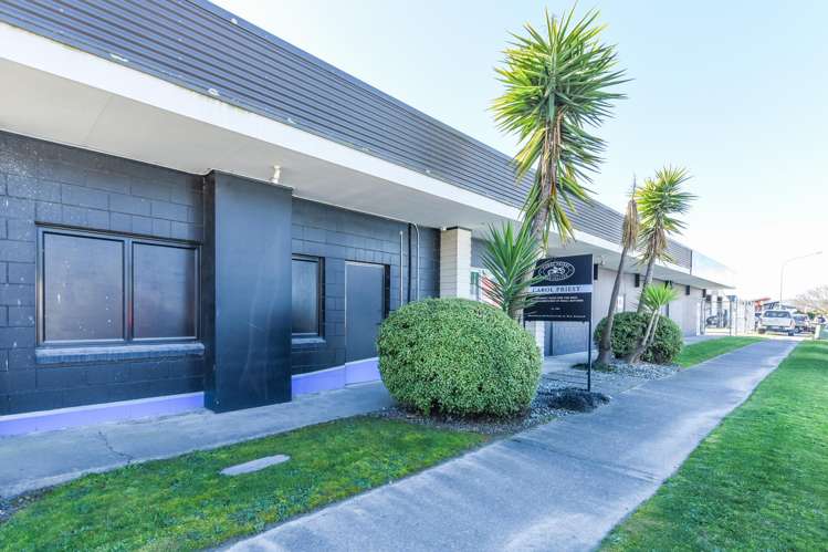 8 & 10 Kotua Place Stoke_15