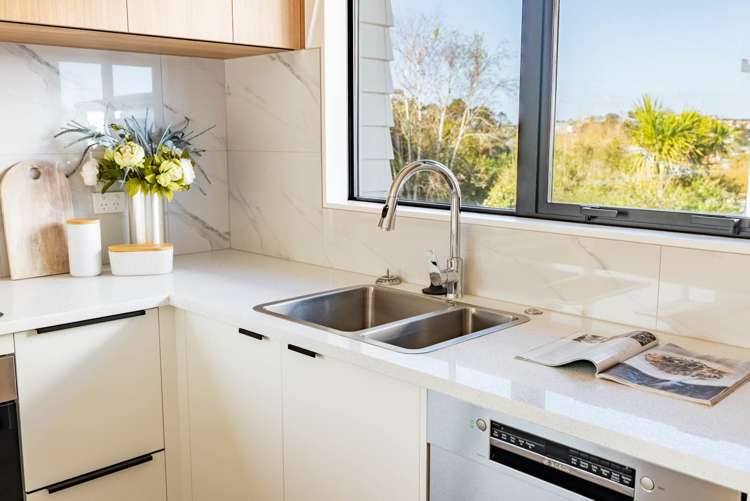 68 Triangle Road Massey_7