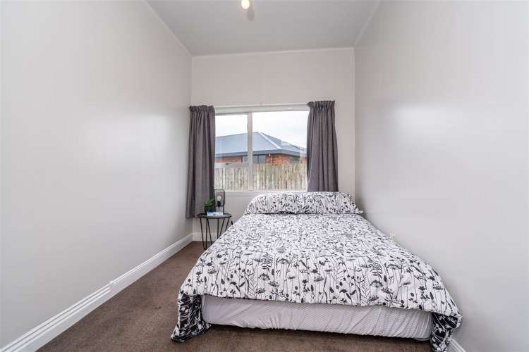 34 Chaucer Street Milton_14