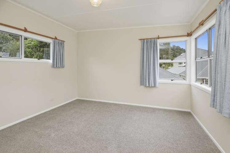 4 Valder Place Waiomu_12