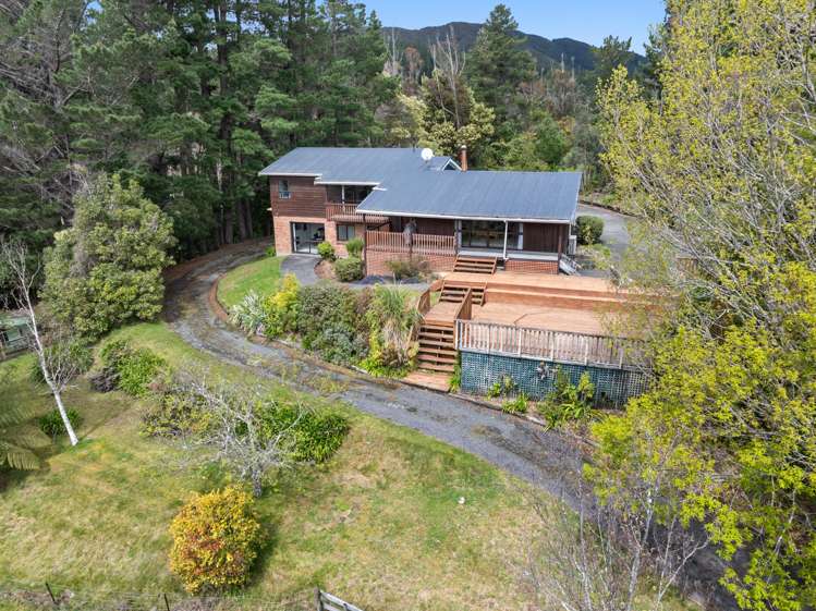 70 Kaitoke Loop Road Upper Hutt_23