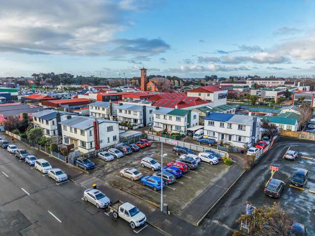 26 car parks on Esk St