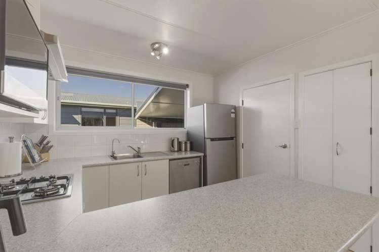 4A Blake Street Waitara_21
