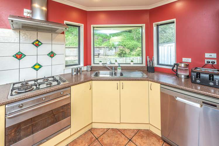 76 Peakes Road Springvale_7