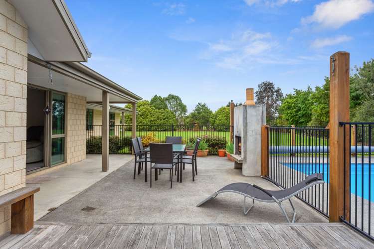 573 Oxford Road Fernside_13