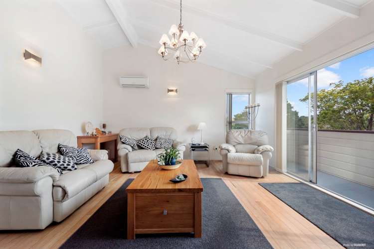 249 Glengarry Road Glen Eden_7