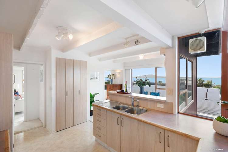 2/3 Marama Street Castor Bay_6