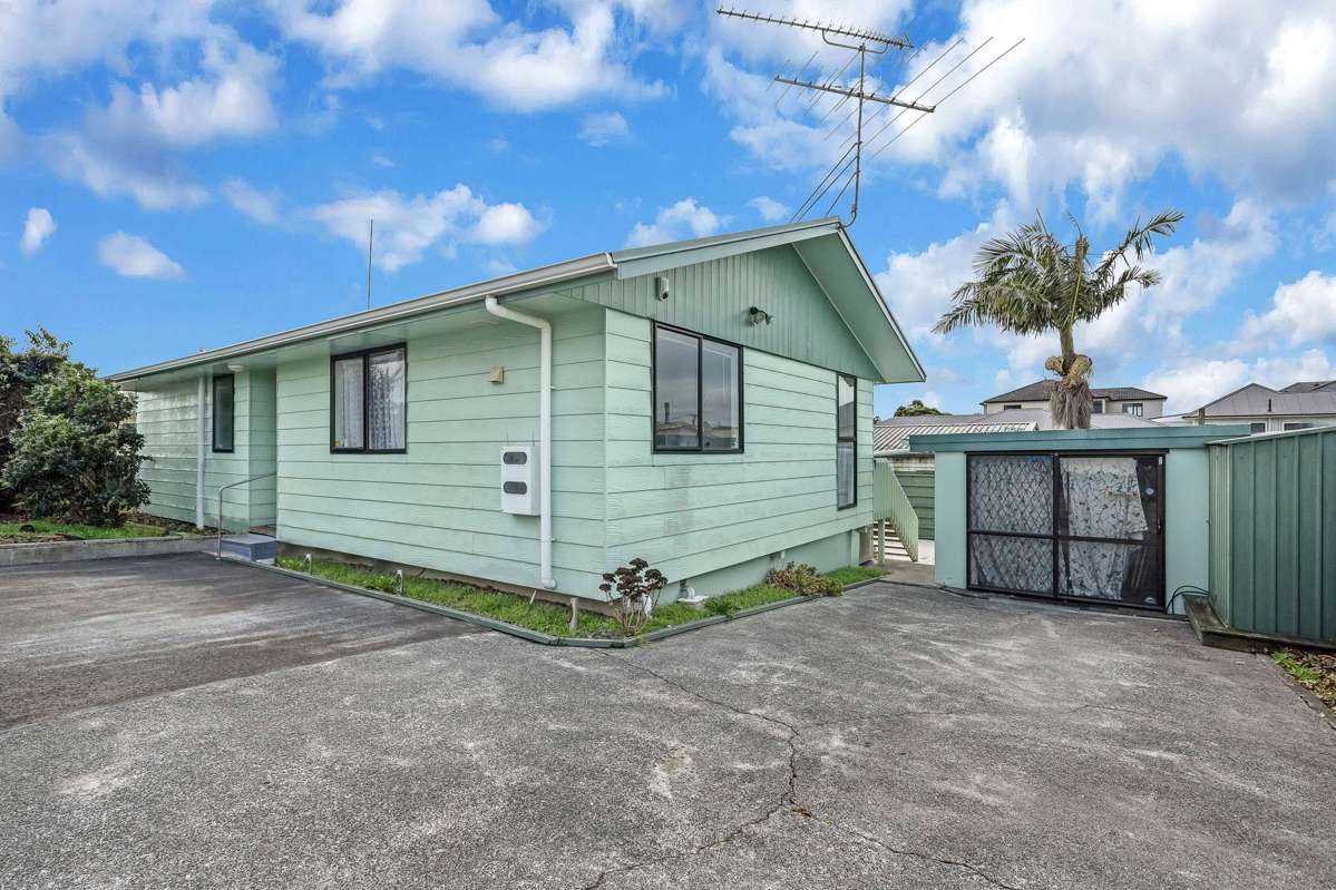 32 Clendon Avenue_0