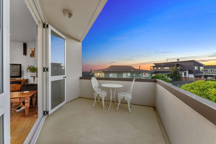 33 Gulf Crest Bucklands Beach_28