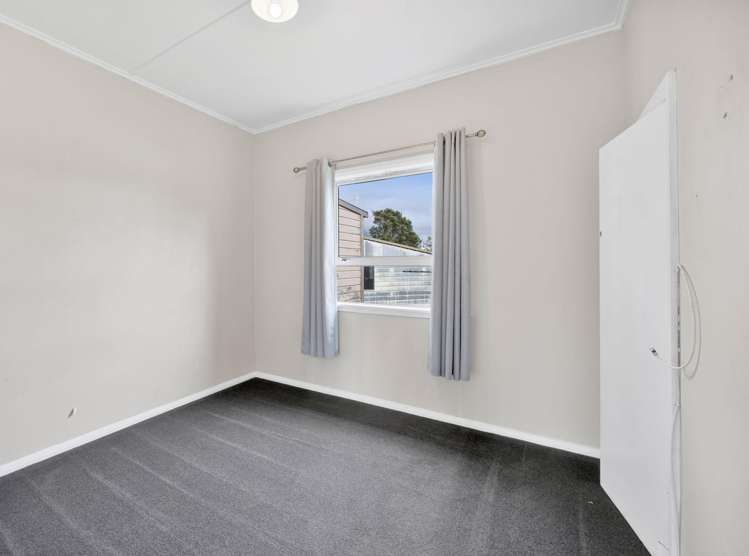 20 Riemenschneider Street Manaia_12
