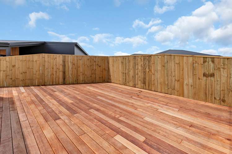 111 Kaurinui Crescent One Tree Point_16