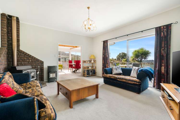 44 Shetland Street Glen Eden_13