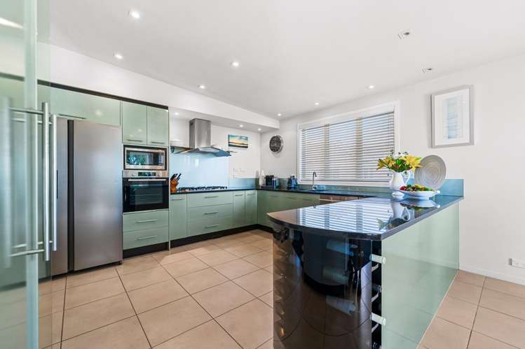 8 Kawai Rise Te Atatu Peninsula_7