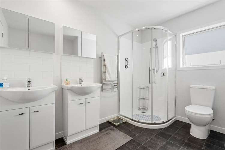 25 Hastings Road Pyes Pa_10