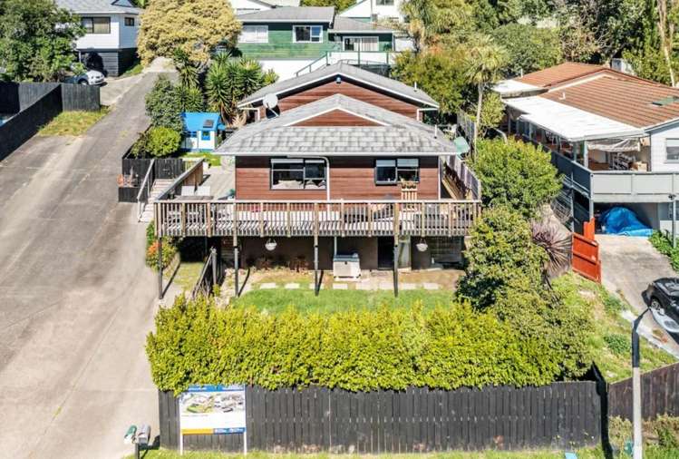 1/111 Spinella Drive Bayview_23