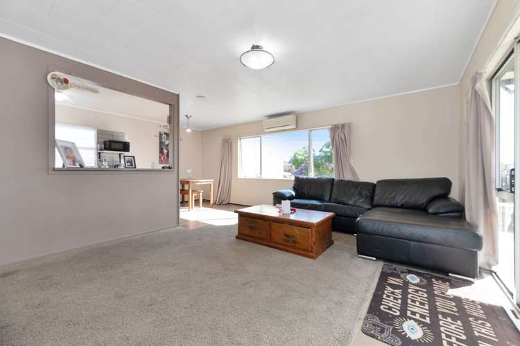 2/46 Brandon Road Glen Eden_7