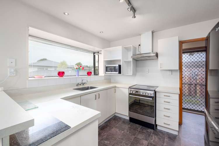 6a Edwins Way Burwood_5