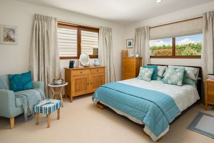 14 Cooper Street Wairau Valley_15