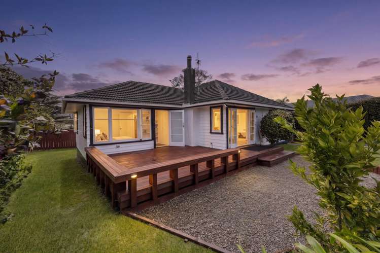 1/12 Neil Avenue Te Atatu Peninsula_18