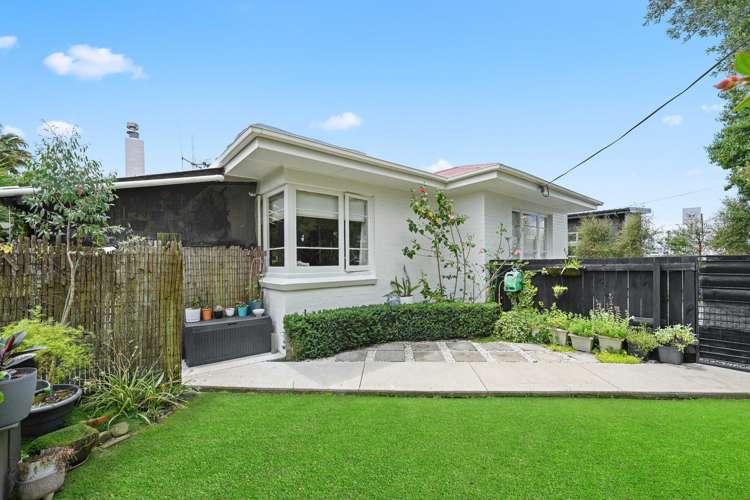 278 Te Rapa Road Beerescourt_11