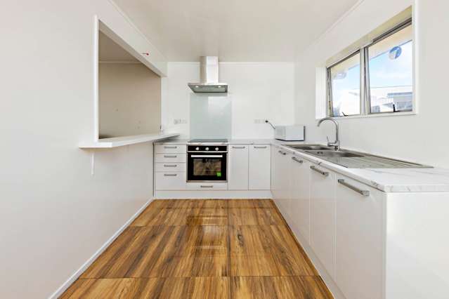 1/30 Coles Crescent Papakura_2