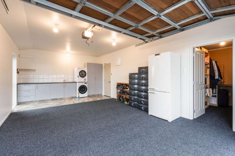 6 Arcadia Place Halfway Bush_27