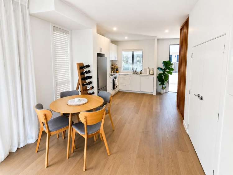  5/323 Riverside Drive Waterloo_3