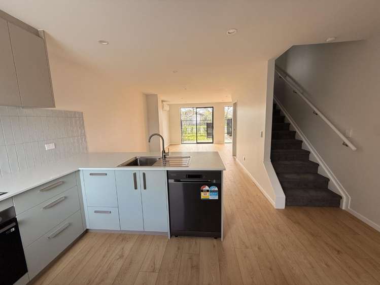 2/1 Scott Road Papatoetoe_3