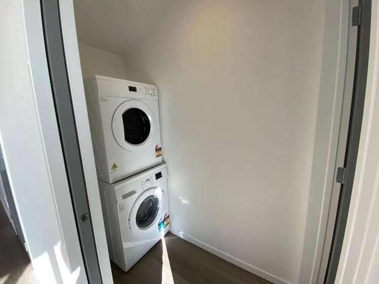 20/22 James Laurie Street 11401_8