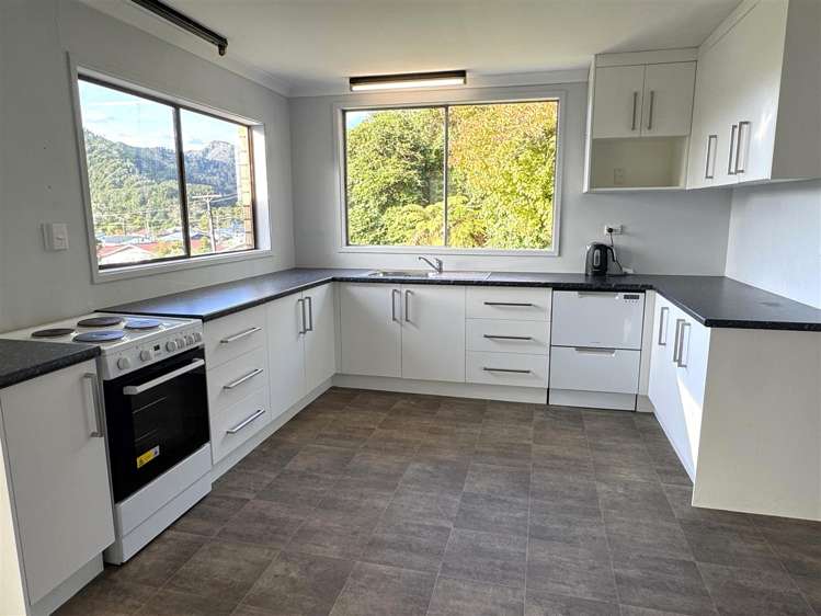 1a Sutherland Street Dunollie_1