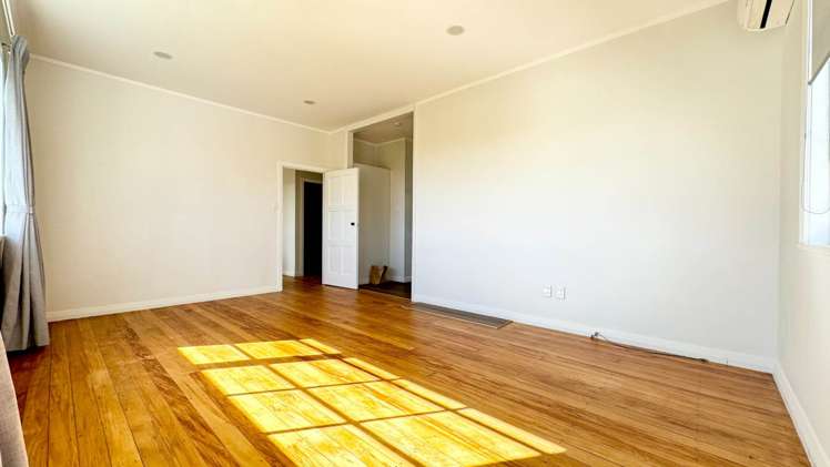 14 Kurahaupo Street Orakei_3