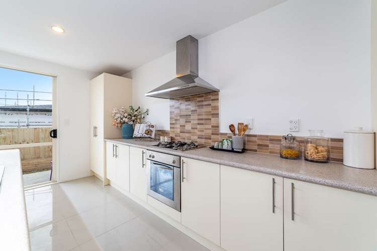 33 Masons Road Oteha_8