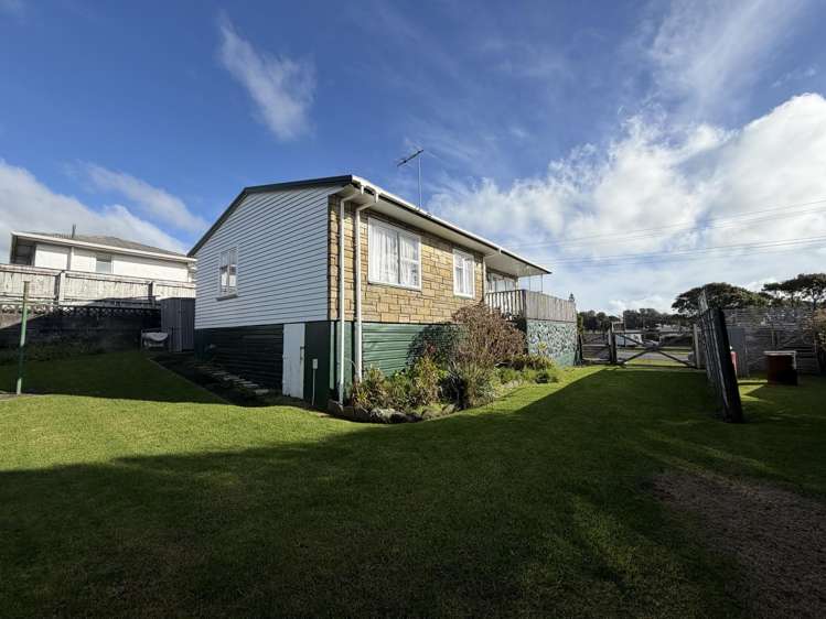 5 Raleigh Street Waitara_17