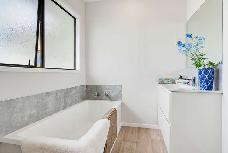 140 Craig Road Pollok_19