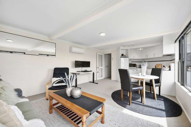 38 Napier Street Karaka Bays_11