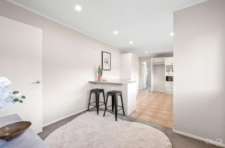 17 King Charles Drive Kingsley Heights_9