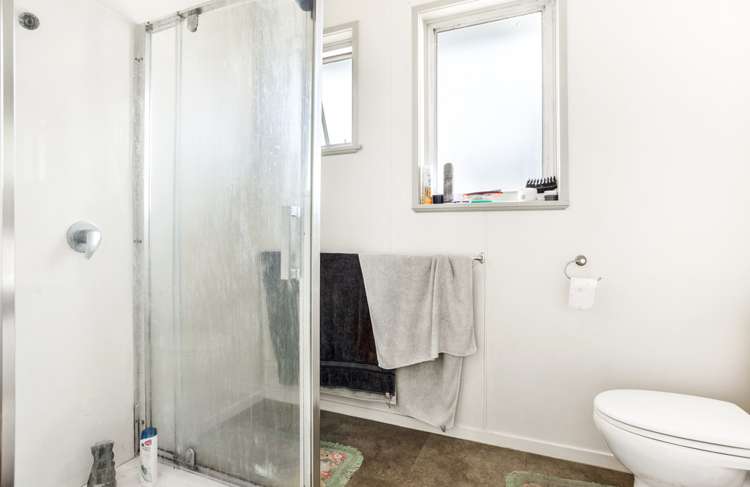 38 Kirby Street Glendene_17