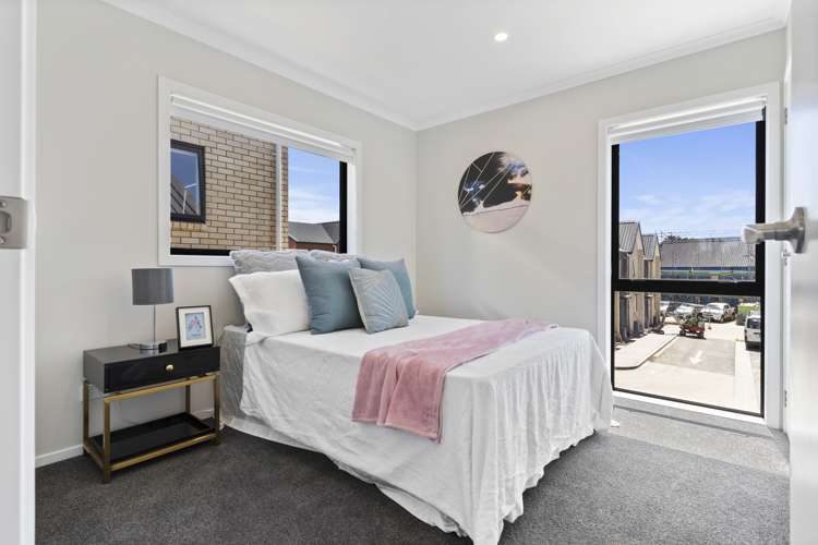 10/125b Metcalfe Road Ranui_7