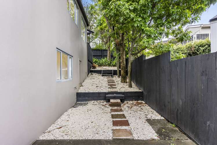 11A Godfrey Place Kohimarama_18