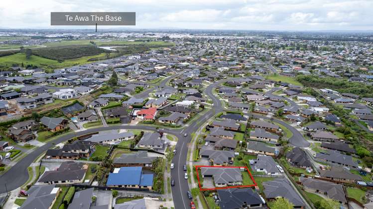 97 Farnborough Drive Grandview Heights_6