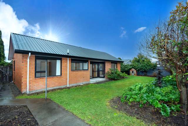 Ideally Located Gem!