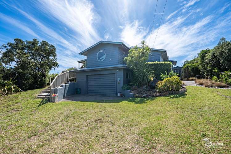 13 Bayly St Baylys Beach_1