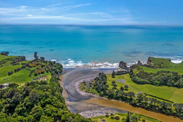 1119 Main North Road Onaero_16