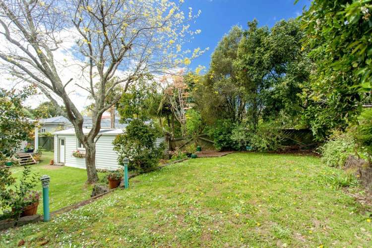 64 Ellerton Road Mount Eden_21