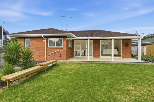 28 Whiteacres Drive Sunnyhills_1